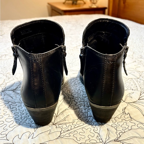 FRYE JUDITH Leather Double Zip
Ankle Boots in Black Sz 9 - Picture 8 of 12